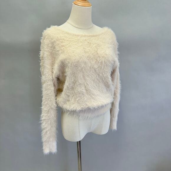 American‎ Eagle ivory eyelash fuzzy crossover back sweater Size Extra Small - Picture 2 of 13